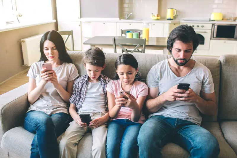 social media family culture